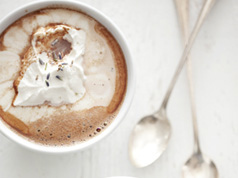 Lavender hot chocolate in Desserts recipes, preparation of the ingredients and step by step instructions of how to cook and bake